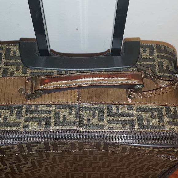 SOLD!! 💸Fendi Trolley Luggage Carry-On Bag - Picture 2 of 8